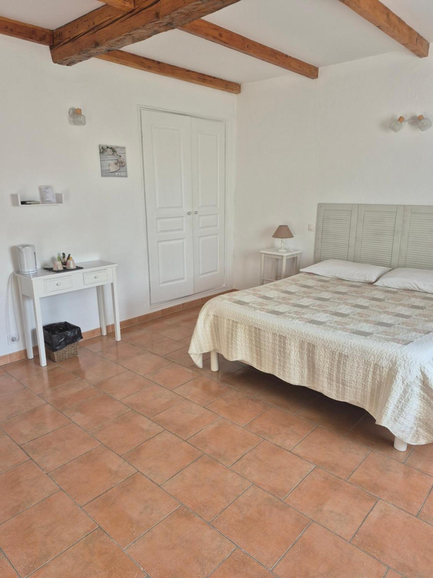 Mas Clement - Chambre Et Table D'Hotes L'Isle-sur-la-Sorgue Exterior photo