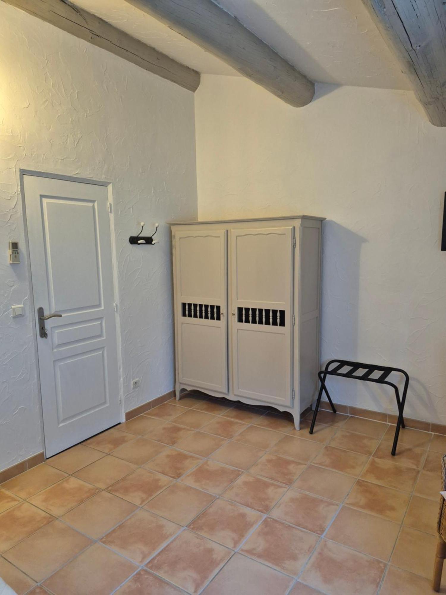 Mas Clement - Chambre Et Table D'Hotes L'Isle-sur-la-Sorgue Exterior photo