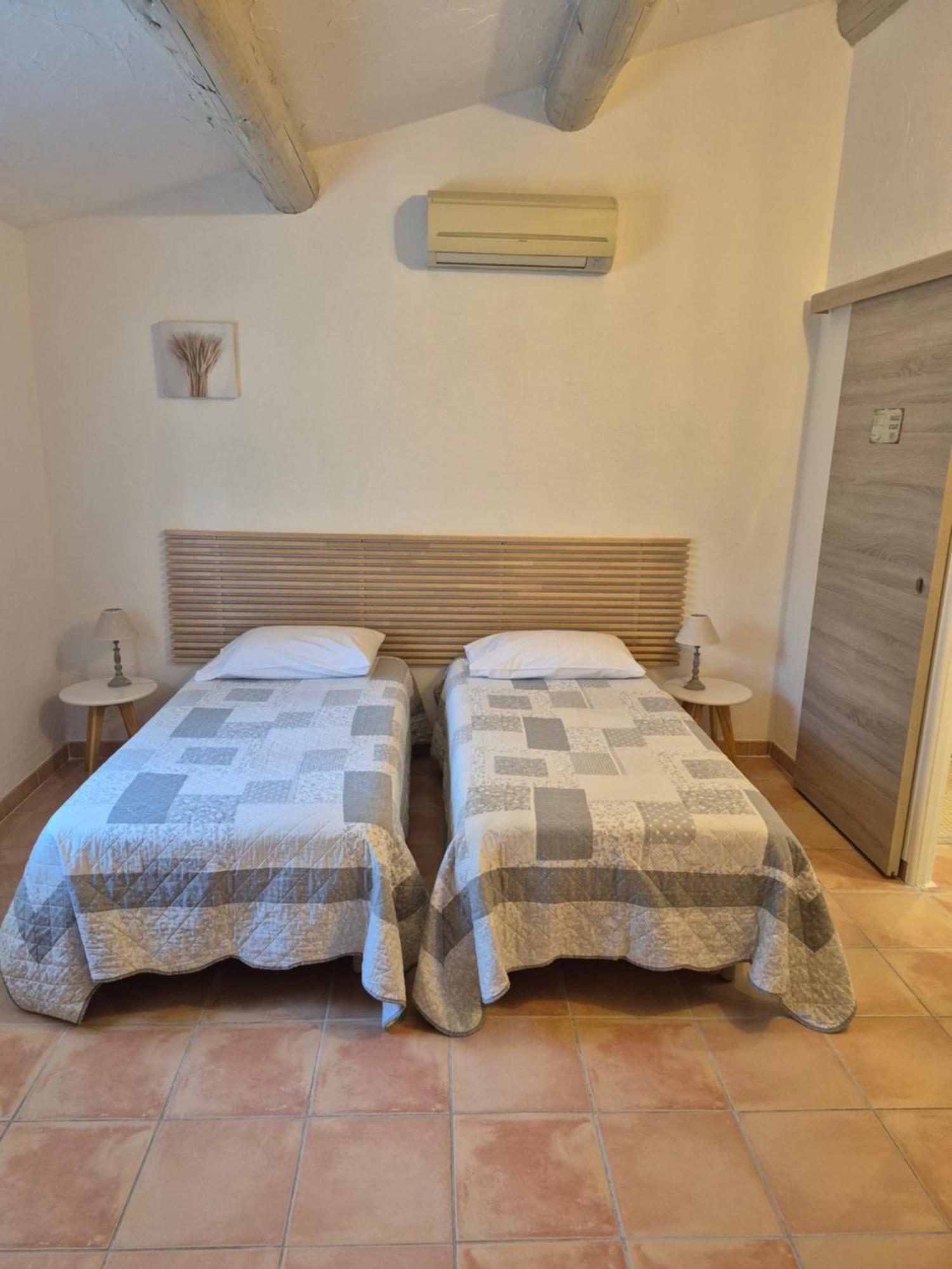 Mas Clement - Chambre Et Table D'Hotes L'Isle-sur-la-Sorgue Exterior photo